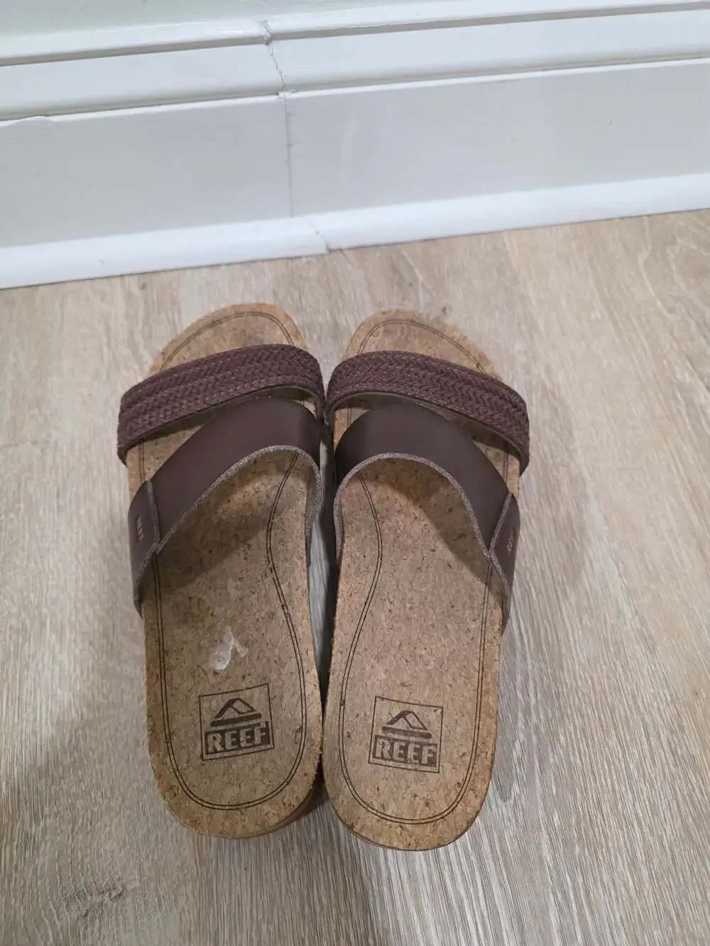 Reef Cushion Vista Hi Sandals Size 8.5 Brown Platform Slide